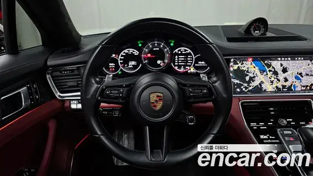 Porsche Panamera 2021 — Фото 13/20