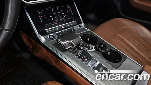 Audi A6 2021 — Şəkil 17/20