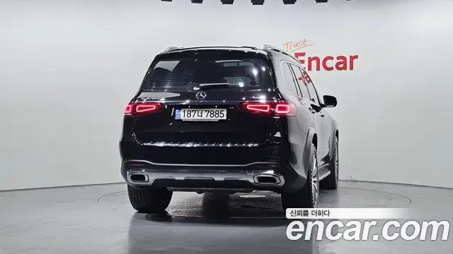 Mercedes-Benz GLS-Class 2021 — Photo 9/20