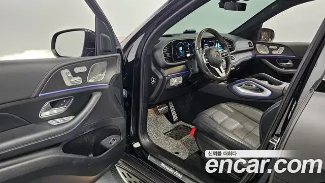 Mercedes-Benz GLS-Class 2021 — Photo 7/20