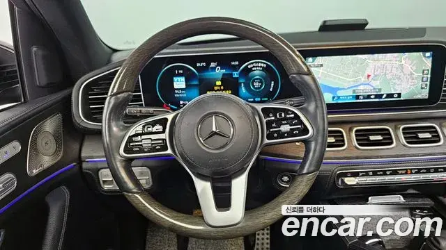 Mercedes-Benz GLS-Class 2021 — Photo 13/20