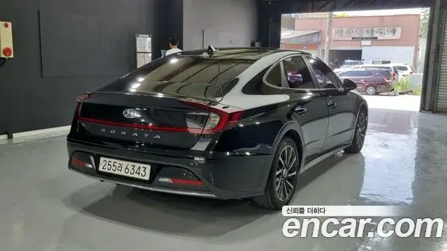Hyundai Sonata Hybrid 2020 — Photo 11/18