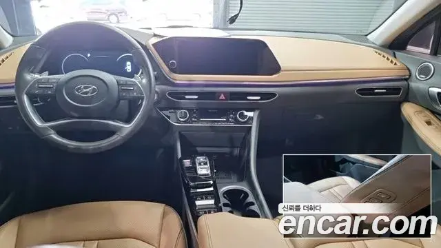 Hyundai Sonata Hybrid 2020 — Photo 9/18