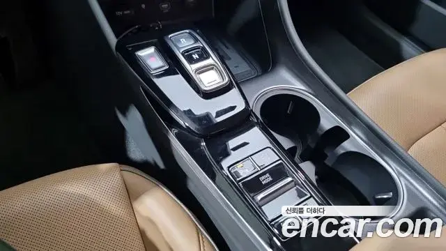 Hyundai Sonata Hybrid 2020 — Photo 18/18