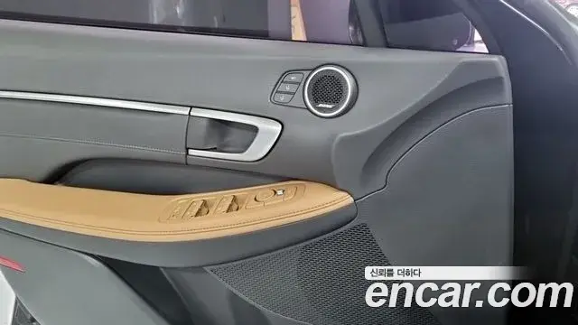 Hyundai Sonata Hybrid 2020 — Photo 4/18