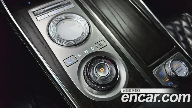 Genesis GV80 2020 — Photo 6/20