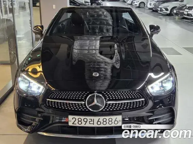 Mercedes-Benz E-Class 2021 — ფოტო 10/20