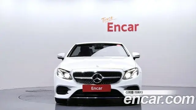 Mercedes-Benz E-Class 2018 — Photo 12/20