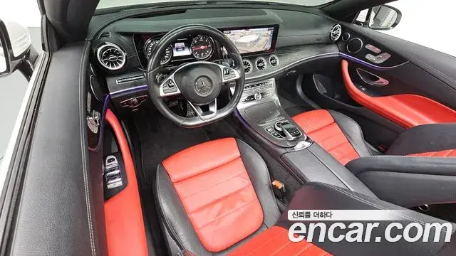 Mercedes-Benz E-Class 2018 — Photo 11/20