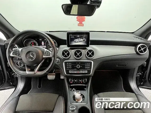 Mercedes-Benz CLA-Class 2018 — Şəkil 15/20