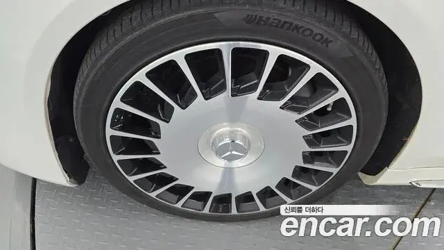 Mercedes-Benz S-Class 2018 — ფოტო 19/20