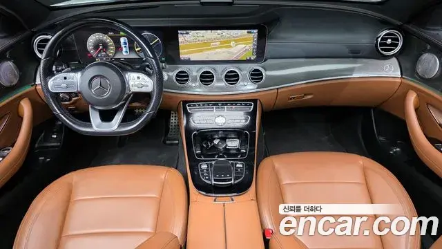 Mercedes-Benz E-Class 2020 — Фото 7/20