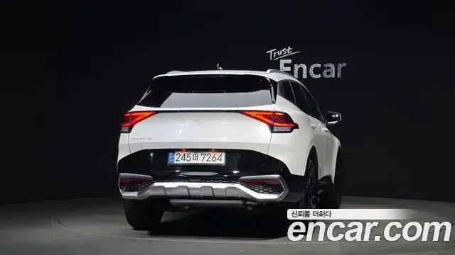 Kia Sportage 2021 — Photo 19/20