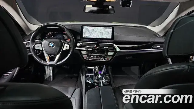 BMW 5 Series 2021 — Şəkil 15/20
