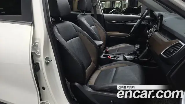 Kia Seltos 2020 — ფოტო 10/20