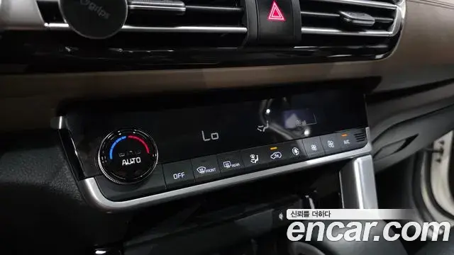 Kia Seltos 2020 — ფოტო 8/20