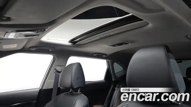 Kia Seltos 2020 — ფოტო 18/20