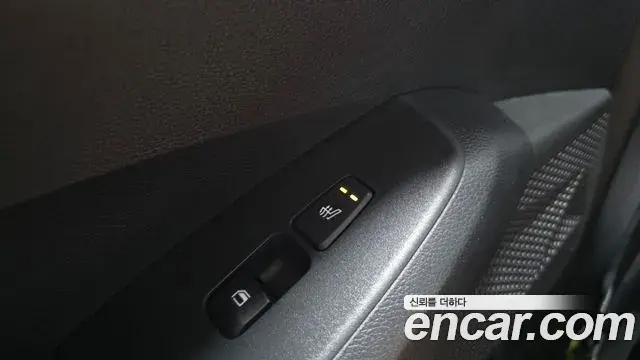 Kia Seltos 2020 — ფოტო 16/20