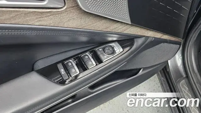 Kia K8 2021 — Photo 7/20