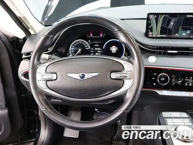 Genesis GV70 2021 — Photo 1/20