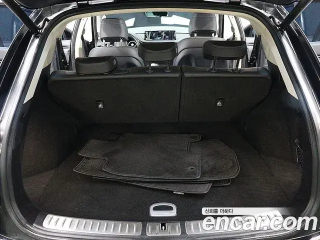 Genesis GV70 2021 — Photo 8/20