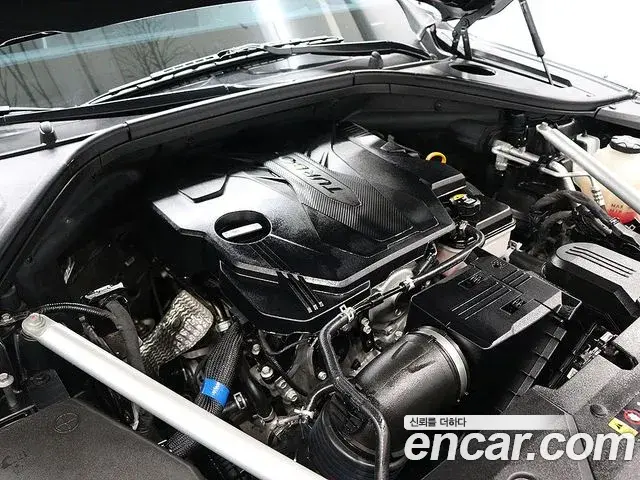 Genesis GV70 2021 — Photo 4/20
