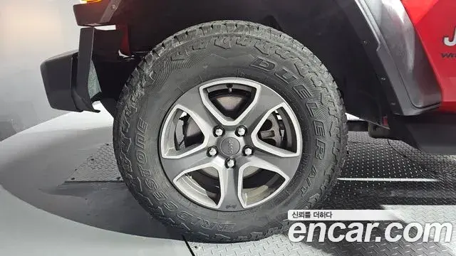 Jeep Wrangler 2019 — Şəkil 11/20