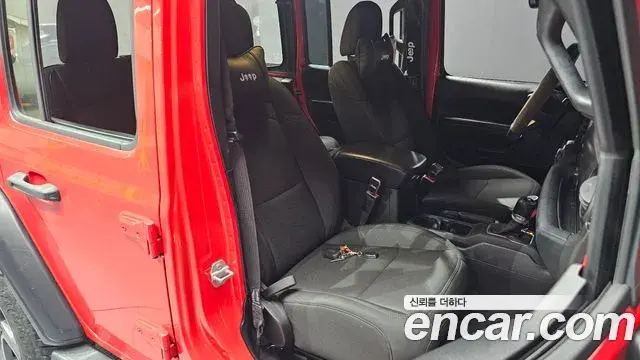 Jeep Wrangler 2019 — Şəkil 16/20