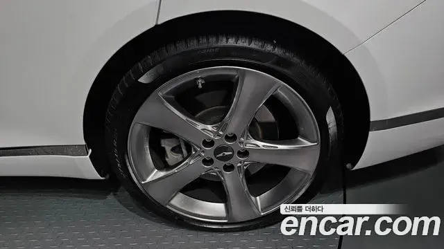 Genesis G80 2022 — ფოტო 13/20
