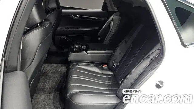 Genesis G80 2022 — ფოტო 15/20