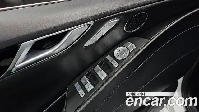 Genesis G80 2022 — ფოტო 11/20
