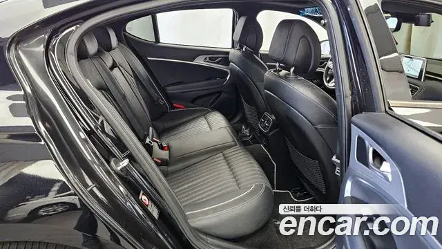 Genesis G70 2019 — Şəkil 18/20