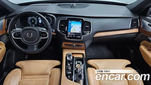 Volvo XC90 2020 — Фото 7/20