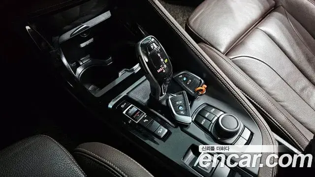 BMW X1 2021 — ფოტო 1/20