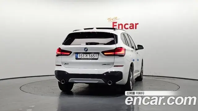 BMW X1 2021 — ფოტო 11/20