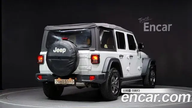 Jeep Wrangler 2019 — Şəkil 6/20