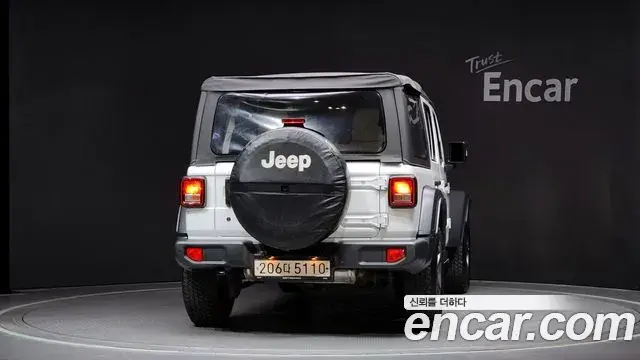 Jeep Wrangler 2019 — Şəkil 14/20