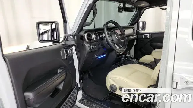 Jeep Wrangler 2019 — Şəkil 11/20