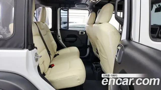 Jeep Wrangler 2019 — Şəkil 7/20