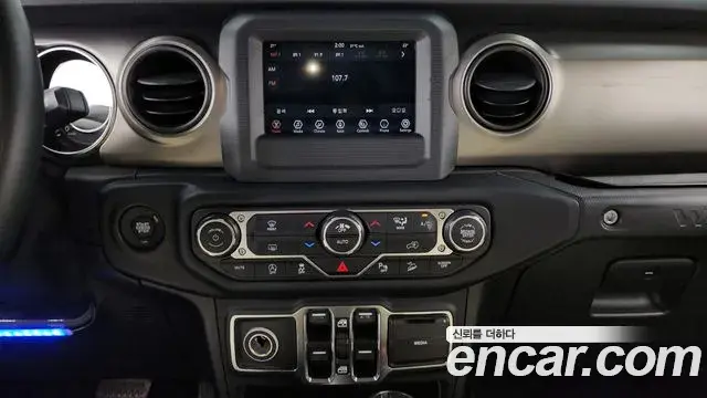 Jeep Wrangler 2019 — Şəkil 20/20