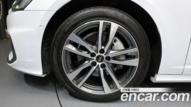 Audi A6 2022 — Photo 11/20