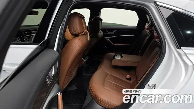 Audi A6 2022 — Photo 7/20