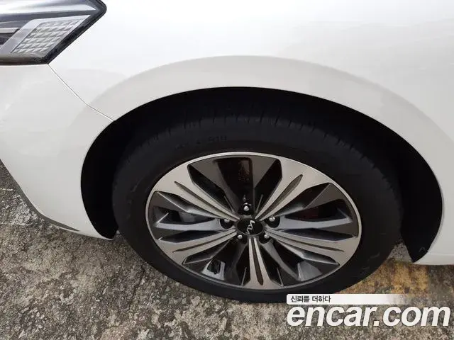 Kia K8 2023 — Photo 4/16