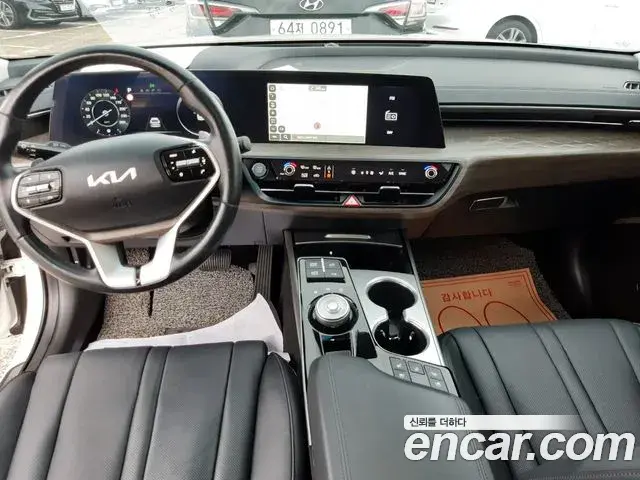 Kia K8 2023 — Photo 1/16
