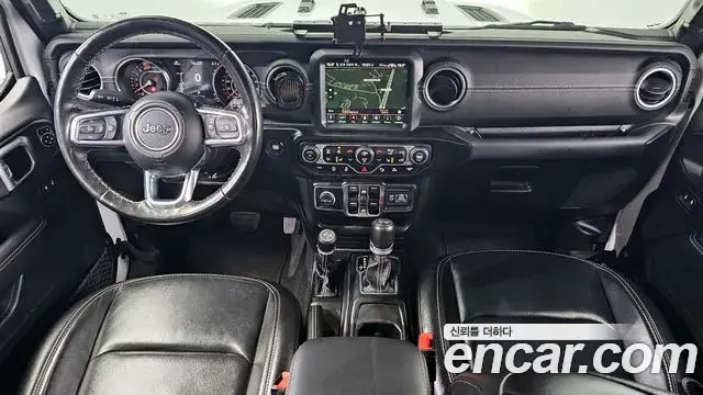 Jeep Wrangler 2023 — Şəkil 16/20