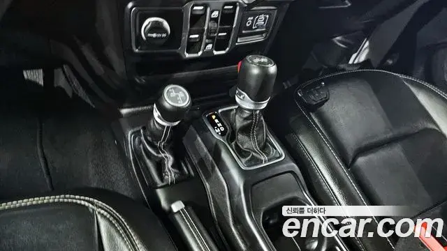 Jeep Wrangler 2023 — Şəkil 5/20