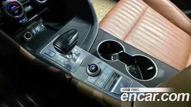 Genesis G70 2018 — ფოტო 8/20