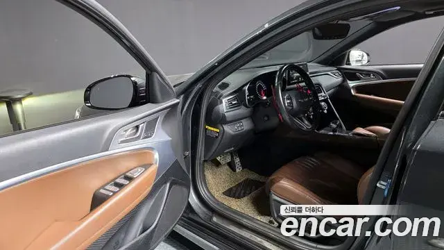 Genesis G70 2018 — ფოტო 17/20