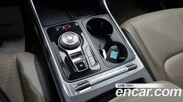 Kia Carnival 2024 — Фото 7/17