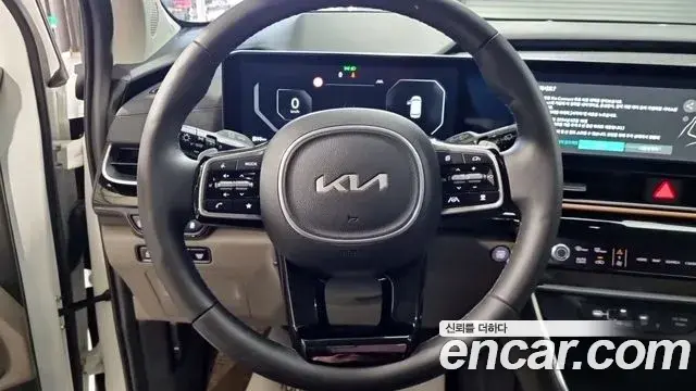 Kia Carnival 2024 — Фото 17/17